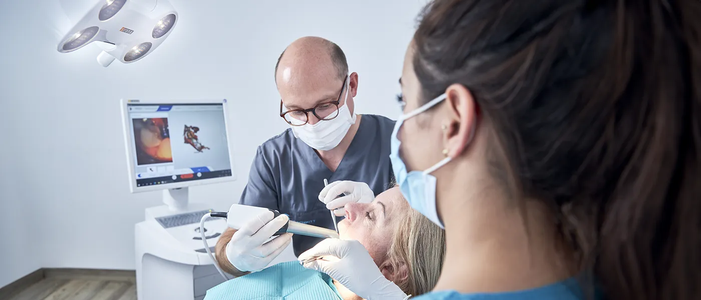 Dr. Ole Schmitt – Zahnheilkunde und Oralchirurgie