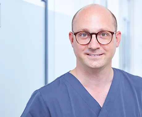 Dr. Ole Schmitt